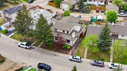 85 Cedarwood Hill Sw, Calgary, AB, T2W3H4 | Card Image