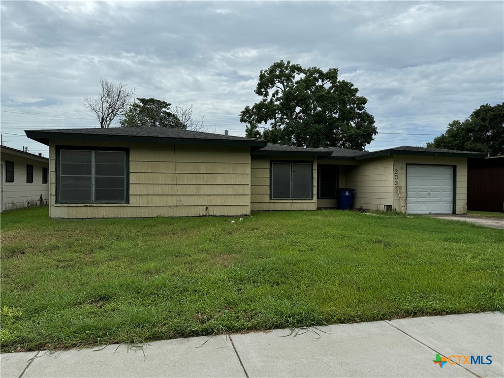 Houston St, Port Lavaca, TX 77979