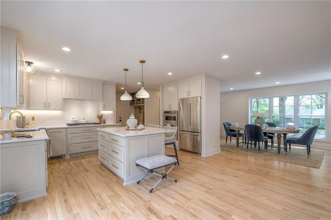 10314 Sagamore Ln, House other with 6 bedrooms, 5 bathrooms and null parking in Leawood KS | Image 18
