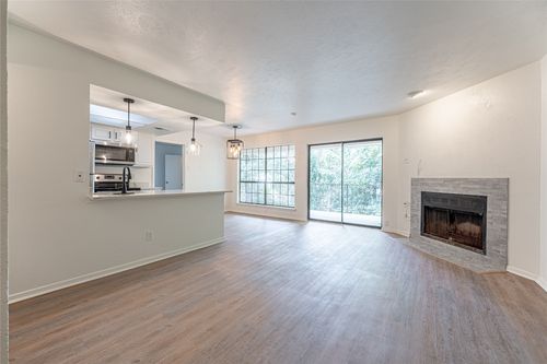 apt-203-2505 Wedglea Dr, Dallas, TX, 75211-2111 | Card Image