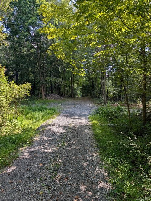 66 Cr-27, Copake, NY, 12516 | Card Image