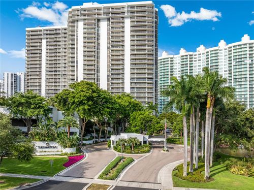 apt-405-20281 E Country Club Dr, Aventura, FL, 33180-3025 | Card Image