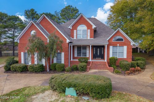 11 Wyndhurst Dr, Jackson, TN, 38305-3553 | Card Image