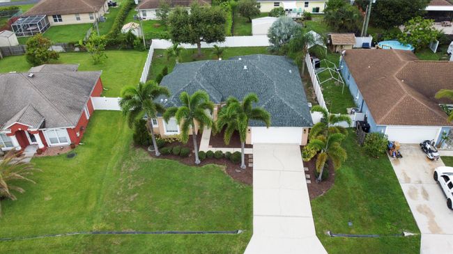 3218 Sw Crumpacker St, House other with 3 bedrooms, 2 bathrooms and null parking in Port Saint Lucie FL | Image 45