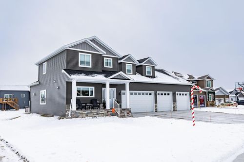 7485 15th St S, Fargo, ND, 58104-7721 | Card Image