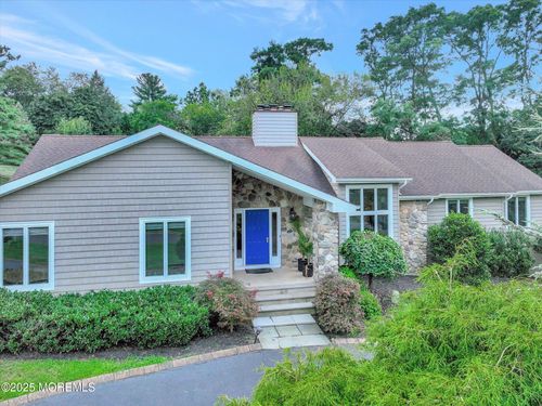 2 Putnam Ct, Holmdel, NJ, 07733-1349 | Card Image