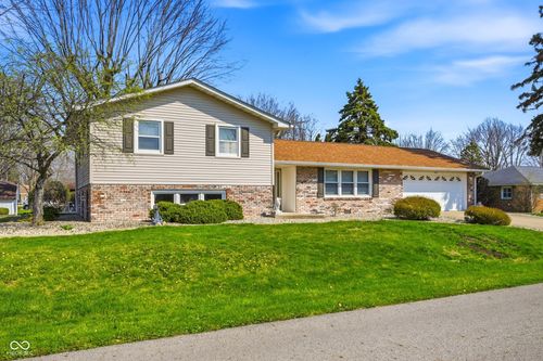 1604 E 47th St, Anderson, IN, 46013-2710 | Card Image