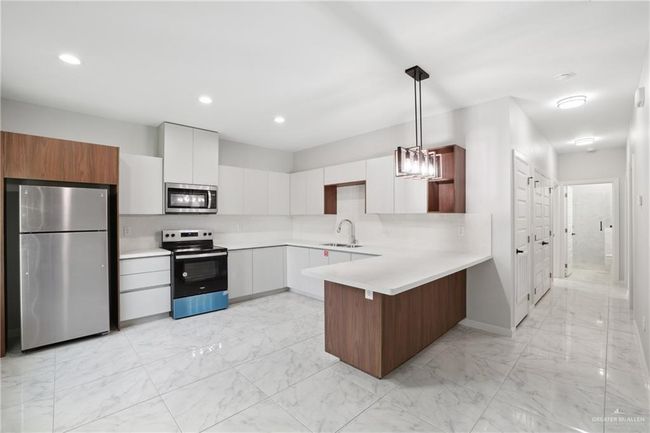 2B - 905 W 8 Th St, Condo with 3 bedrooms, 2 bathrooms and 2 parking in Mission TX | Image 6