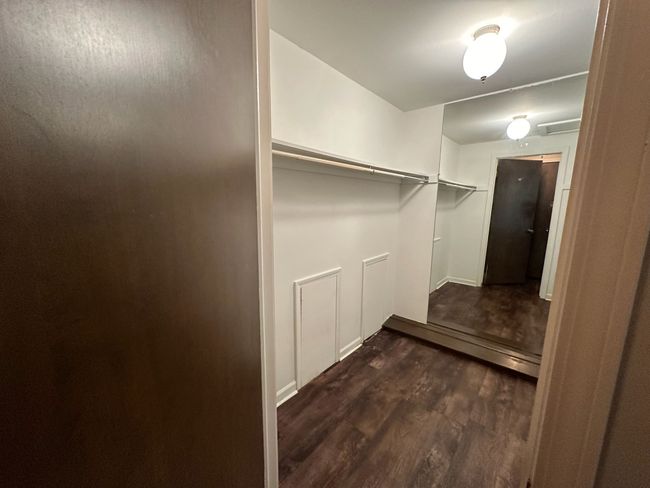 1885 Chipping Way, Condo with 4 bedrooms, 3 bathrooms and null parking in Bloomfield Hills MI | Image 21