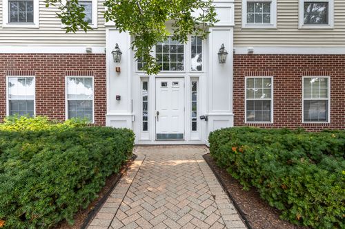 2-c-3275 Stratford Ct, Lake Bluff, IL, 60044-2920 | Card Image
