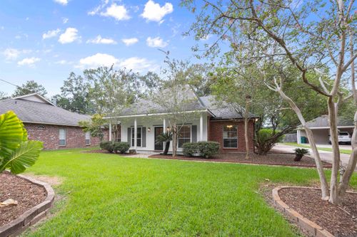 9757 Shilo Ct, Denham Springs, LA, 70726-7767 | Card Image
