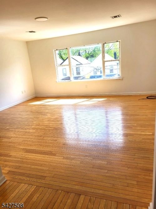 1083 Lafayette St, Elizabeth, NJ, 07201-2556 | Card Image