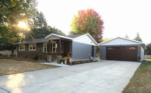 1112 William Ave, Montevideo, MN, 56265-2217 | Card Image