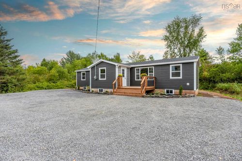 4668 Highway 1, Three Mile Plains, NS, B0N2T0 | Card Image