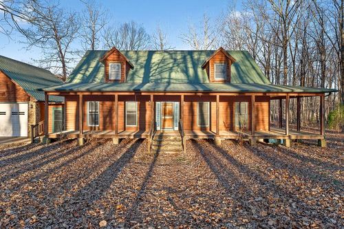 1011 Low Gap Rd, Sparta, TN, 38583-3382 | Card Image