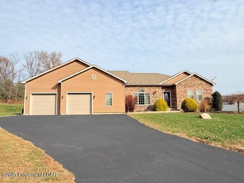 36 Lamont Dr, Drums, PA, 18222-2326 | Card Image