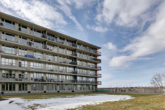 307 - 3339 Rideau Place Sw, Home with 2 bedrooms, 1 bathrooms and 1 parking in Calgary AB | Image 22