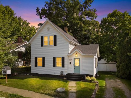 670 Pine St, Lapeer, MI, 48446-2171 | Card Image