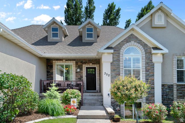 352 E Maple Dr, House other with 5 bedrooms, 4 bathrooms and 3 parking in Alpine UT | Image 4