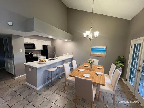 apt-24-5750 Phoenix Dr, Dallas, TX, 75231-5212 | Card Image