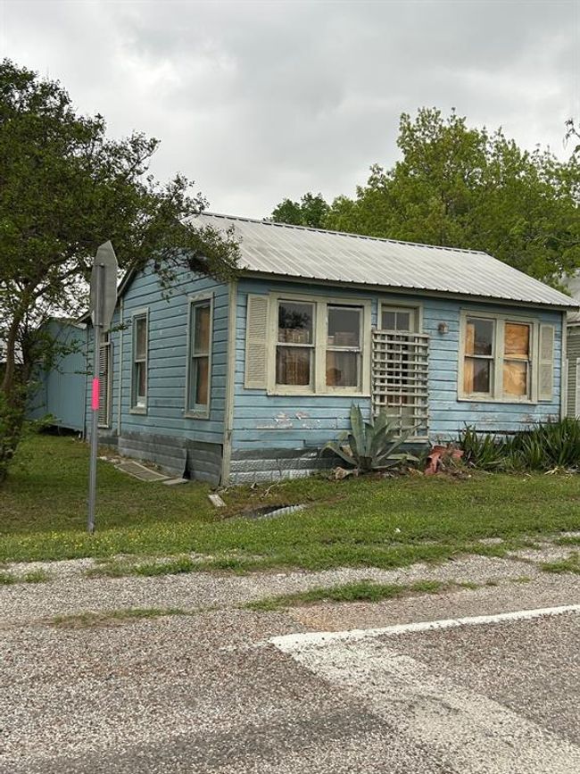 corner tract | Image 5