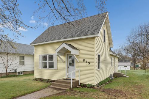 615 Getty St S, Sauk Centre, MN, 56378-1421 | Card Image