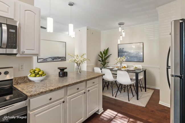 Dining nook, Virtually staged | Image 24