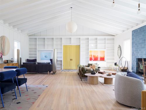 8 Chapel Dr, Valatie, NY, 12184-3901 | Card Image