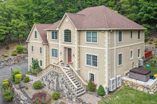 144 Call Hollow Rd, Pomona, NY, 10970-2104 | Card Image
