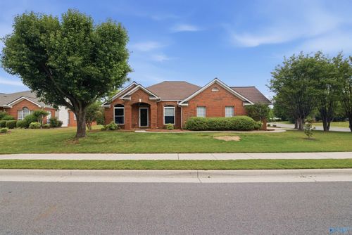 114 Parkside Dr, Madison, AL, 35758-8411 | Card Image