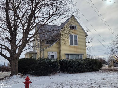 327 N Shuffleton St, Sigourney, IA, 52591-1646 | Card Image