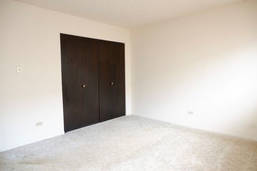 10-9832 Nottingham Avenue, Chicago Ridge, IL, 60415 | Card Image