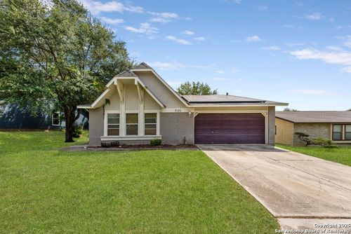 7131 Apache Rdg, Converse, TX, 78109-2705 | Card Image