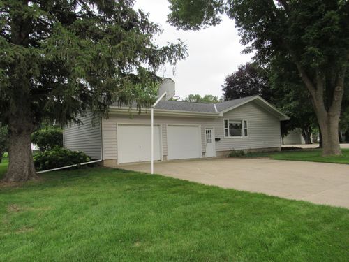 204 7th St Ne, Fulda, MN, 56131-9556 | Card Image