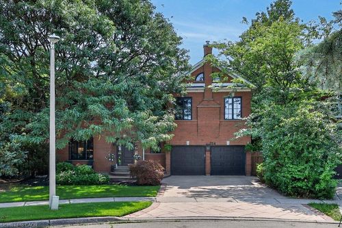 324 Oakridge Crt, Oakville, ON, L6H5T9 | Card Image