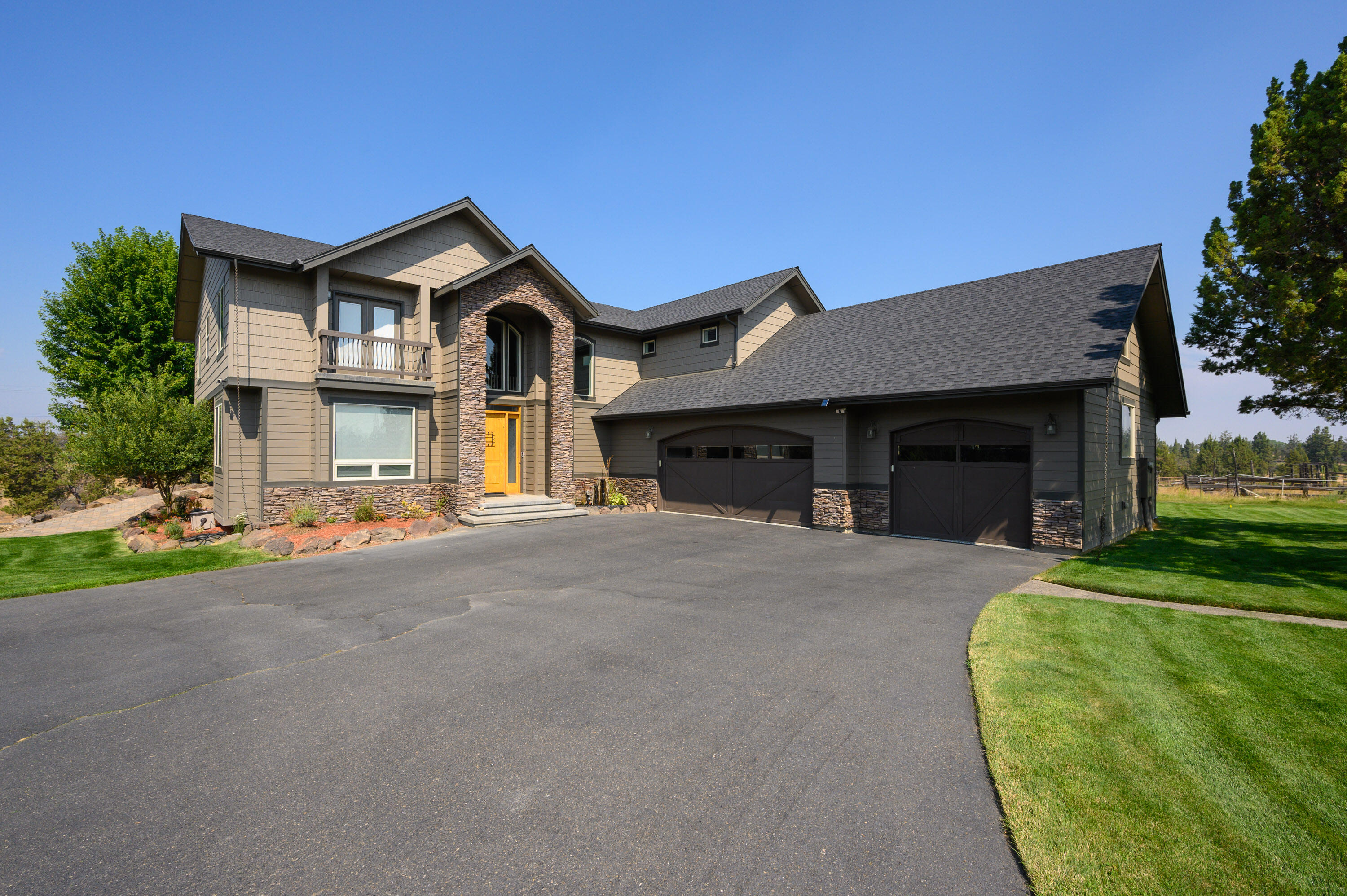 35th St, Redmond, OR 97756
