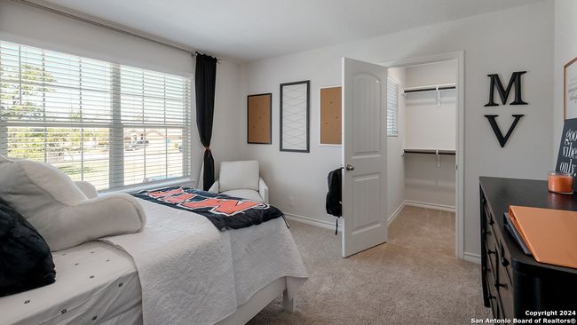 210 Squacco Heron, House other with 5 bedrooms, 3 bathrooms and null parking in San Antonio TX | Image 17