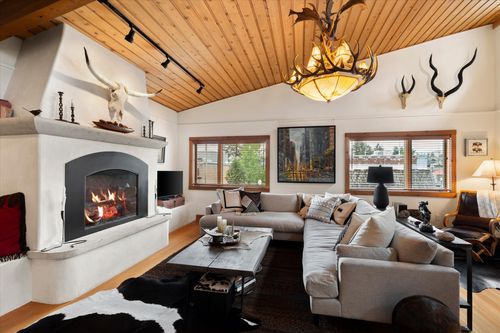 ste-b-575 B Electric Ave, Bigfork, MT, 59911-3847 | Card Image