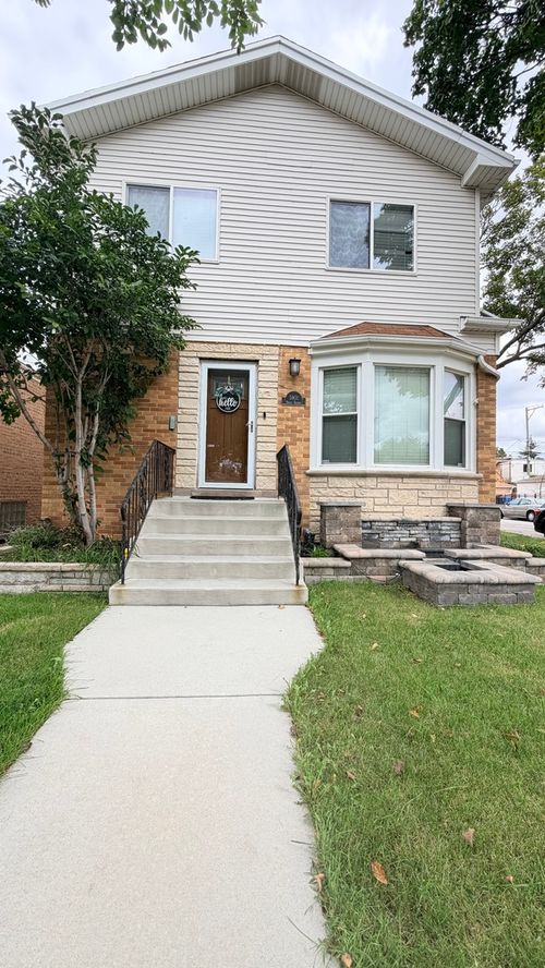5901 N Nagle Ave, Chicago, IL, 60646-5337 | Card Image