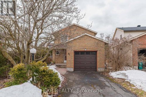 31 Coolspring Crescent, Ottawa, ON, K2E7M9 | Card Image
