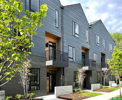 5321 Elmwood Plz, Omaha, NE, 68106-1023 | Card Image