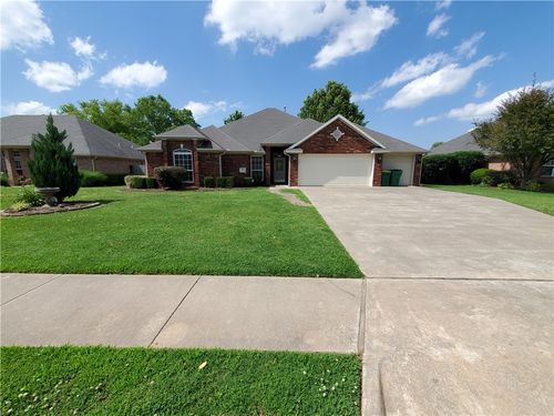 884 Palisades Ave, Springdale, AR, 72764-7388 | Card Image