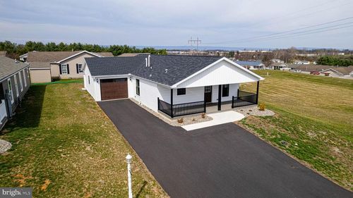 17 Burke Drive, SHIPPENSBURG, PA, 17257 | Card Image