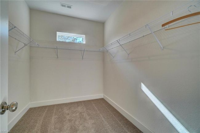 Large walk-in closet | Image 28