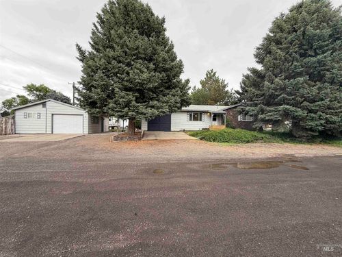 311 South St E, Hagerman, ID, 83332-5664 | Card Image