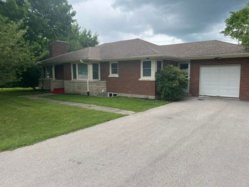 418 Richmond Rd N, Berea, KY, 40403-1053 | Card Image