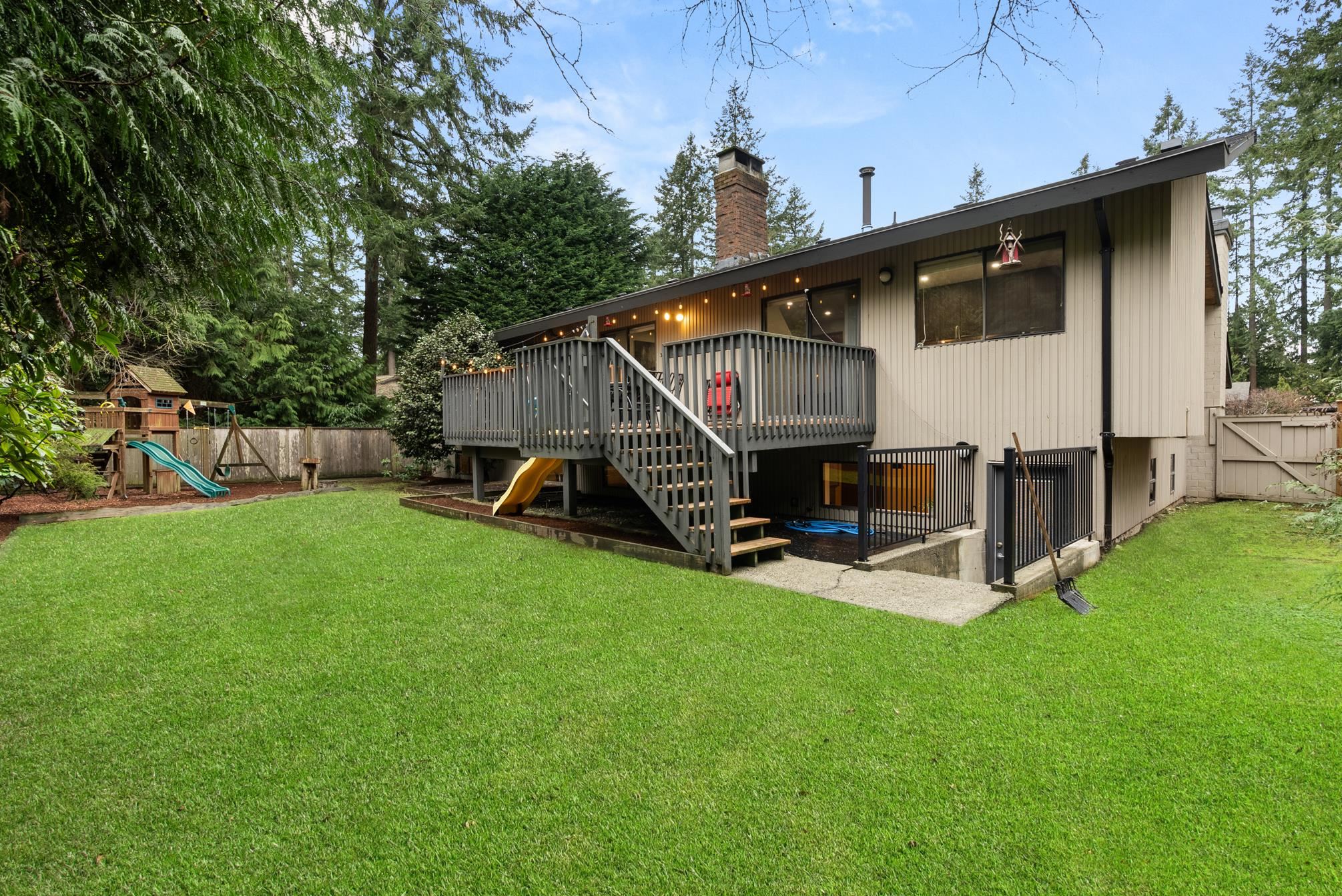 11272 Sussex Place, House other with 6 bedrooms, 3 bathrooms and 6 parking in Delta BC | Image 39