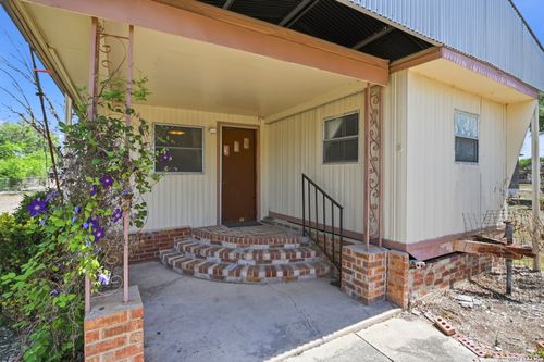 225 Crystal Valley Dr, Cibolo, TX, 78108-3945 | Card Image