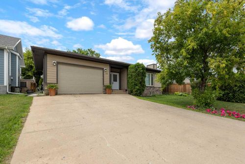 133 Clenell Cres, Fort Mcmurray, AB, T9K1L1 | Card Image