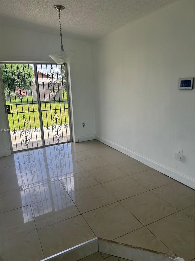 0 - 3481 Nw 193rd St, House other with 3 bedrooms, 2 bathrooms and null parking in Miami Gardens FL | Image 1